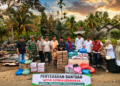 Babinsa Tak Pernah Tinggalkan Rakyat, Sertu Agus Kawal Bantuan untuk Korban Kebakaran di Aceh Timur