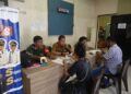 Babinsa Aktif Komsos Bersama Perangkat Kelurahan Menjadikan Hubungan Kerja