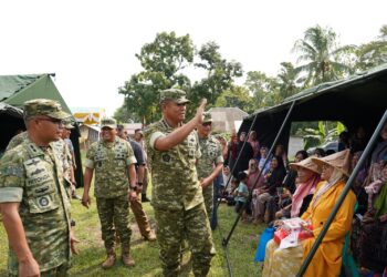 Wakasad Dampingi Wapang TNI Tinjau Program Strategis Pemerintah di Pandeglang