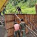 Karya Bakti TNI Hadirkan Jembatan Armco di Aek Punati, Dorong Kesejahteraan Warga