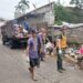 Satgas Sampah Koramil 02/Curug Kodim 0510/Trs,Aksi Bersih-bersih di Kel. Curug Kulon