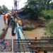 Pemerintah Desa, Babinsa dan Masyarakat berserta Dinas PUPR laksanakan Gotong Royong Bersihkan Sungai pasca banjir