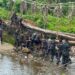 Karya Bakti TNl AL untuk Rakyat Hadirkan Akses Baru Jembatan Gantung di Negeri Tawiri