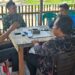 Bentengi dari Ancaman Asimetris, Babinsa Koramil 06/Senayang Ajak Pemuda Pena’ah Nyatakan Perang Terhadap Narkoba