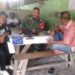 MANFAATKAN WARUNG KOPI UNTUK JALIN SILAHTURAHMI, BABINSA LAKSANAKAN KOMSOS DENGAN WARGA BINAAN