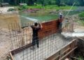 Kodim 0103/Aceh Utara Pacu Rehabilitasi Jembatan Perintis Desa Saweuk, Kini Masuki Tahap Pengecoran Angkur