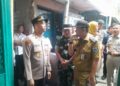 Danramil 02/Tambora Bersama Anggota Monitoring/Pengamanan Kunjungan Mendagri dan Menteri PKP,Mengecek Penerima Bantuan Bedah Rumah BSPS