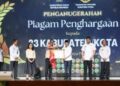 Walikota Tebing Tinggi Terima Penghargaan Dari Kementerian Hukum RI