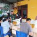 BABINSA KORAMIL 0201-03/MD SERDA SURADI DAMPINGI PENDISTRIBUSIAN BERAS BOLUG DIWILAYAH BINAAN