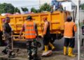 Tak Kenal Kata Libur,Hari Minggu Satgas Sampah Koramil 04/Cikupa Tetap Bekerja