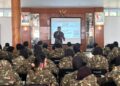 Dansatdik AAL Kolonel Marinir Kakung Tanamkan Nilai Dasar Bela Negara kepada Peserta SPPI Koperasi Desa/Kelurahan Merah Putih dan Kampung Nelayan Merah Putih
