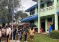 Jumat Berkah Penuh Kepedulian, Satgas Pamtas Yonarhanud 2 Kostrad Bagikan Bubur Gratis kepada Pelajar