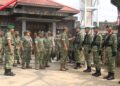 Wakasad Dampingi Wapang TNI Tinjau Kesiapan Yonif TP 936/SJ