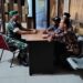Anjangsana ke Kantor Desa Jenggot,Serka Lukman Wujudkan Kamtibmas dan Kebersihan Lingkungan