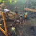Gantikan Jembatan Kayu yang Lapuk, TNI Bangun Jembatan Beton untuk Warga Bawomaniamolo