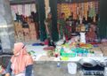 Dari Lapak ke Lapak, Babinsa Pantau Harga Kebutuhan Pokok Warga