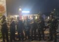 Jaga Stabilitas Wilayah Kodam Jaya, Babinsa Patroli Malam Bersama Komduk
