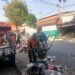 Tak Mengenal Rasa Jijik dan Bau,Babinsa Koramil 05/Cilincing Bergelut dengan Sampah Demi Mewujudkan Lingkungan Sehat dan Bersih