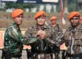 Dansatbravo 90 Pasgat Pimpin Upacara Serah Terima Jabatan Wadansat, Danden 902/Aksus dan Kasiintel