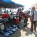 Babinsa Monitor Stabilitas Harga Ikan di PPI Ujung Serangga Susoh