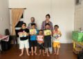 “Tangan Kecil yang Menggenggam Harapan” Tiga Bulan PKL yang Belajar Makan Sejati dari Seorang Anak Potret Humanis di Balik Perjuangan: Siapa Sebenarnya Anak-Anak di balik Itu?