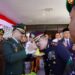 Kodim 0308/Padang Pariaman Meriahkan Hari Bhayangkara ke-80 dengan Kejutan Nasi Tumpeng untuk Polres Pariaman