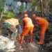 Ciptakan Hidup Sehat, Satgas Grebek Sampah Kodim 0502/JU Bersihkan Lingkungan Cilincing