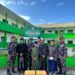 KRI TELUK KENDARI-518 TEBAR KEPEDULIAN DIPERBATASAN SEBATIK