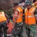 Satgas Sampah Kodim 0510/Tigaraksa Bersihkan Tumpukan Sampah Didesa Pangkat Jayanti