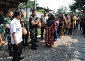 Jaga Jakarta On The Spot, Kodim 0506/Tgr Salurkan Bantuan dan Perkuat Komunikasi dengan Warga Kedaung Baru