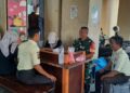 Melalui Giat Komsos Babinsa Ciptakan Interaksi yang baik dengan Satpam  dan Warga Binaan