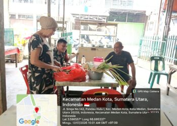 Babinsa Koramil 0202-04/MK Laksanakan Kegiatan Komsos Bersama Warga di Wilayah Binaan