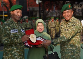 Danrem 052/Wijayakrama Pimpin Upacara 17-an dan Pelepasan Purna Tugas, Perkokoh Jiwa Korsa dan Semangat Pengabdian