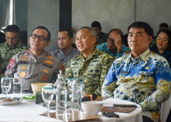 Pangdam XIII/Merdeka Hadiri Vicon Panen Raya Padi Serentak Program Hanpangan TNI di Makodam XIII/Merdeka