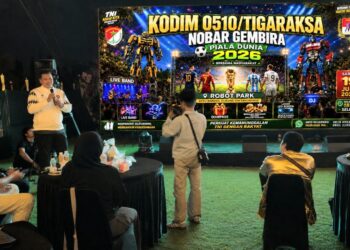 Manunggal Dengan Rakyat, Kodim 0510/Tigaraksa Gelar Nobar Gembira Piala Dunia 2026 Bersama Masyarakat