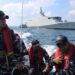 KRI MARLIN-877 BERHASIL EVAKUASI KORBAN SELAMAT KLM NURUL SALSA 01 DI KEPULAUAN SELAYAR