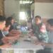 Tak Kenal Hari Libur, Babinsa Koramil 07/Salak Pilih Duduk Bersama Pemuda di Warung Mie Gomak, Ini Pesan Pentingnya