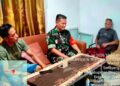 Melalui Komsos, Babinsa Mamut Ajak Warga Waspada Cuaca Ekstrem Musim Angin Selatan
