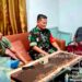 Melalui Komsos, Babinsa Mamut Ajak Warga Waspada Cuaca Ekstrem Musim Angin Selatan