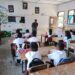 Usai Upacara Bendera, Babinsa Koramil 04/Tigalingga Tanamkan Nilai Pancasila kepada Siswa SDN 033917 Barisan Tigor