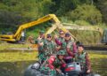 Kolaborasi Nyata Pulihkan Danau Buyan, Pangdam IX/Udayana Tegaskan Komitmen TNI Menjaga Kelestarian Alam Bali