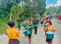 Satgas Pamtas Yonarhanud 2 Kostrad Latih Drumband Sambut HUT ke-81 Kemerdekaan RI