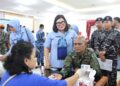 PERSONEL RESIMEN HANUD 1 PASGAT BERPARTISIPASI DALAM DONOR DARAH DAN PEMERIKSAAN KESEHATAN MEMPERINGATI HARI BAKTI TNI AU KE-79