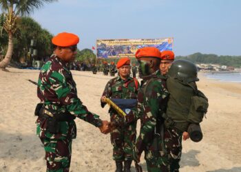 Panglima Korpasgat Pimpin Tradisi Pembaretan Prajurit Komando A-49
