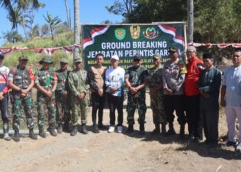 Dandim 0611/Garut Lakukan Peletakan Batu Pertama Jembatan Gantung Perintis Garuda,Bukti Nyata Negara Hadir Untuk Rakyat