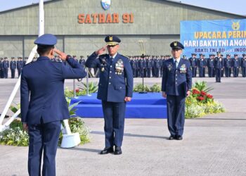 Inspektur Korpasgat Pimpin Upacara Peringatan Hari Bakti TNI AU ke-79 Bakorda Bandung