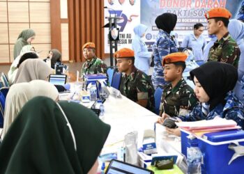 Semangat Hari Bakti ke-79 TNI AU, Prajurit Yon Parako 462 Pasgat Berbagi Melalui Donor Darah