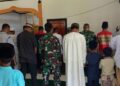 Tingkatkan Iman dan Taqwa, Satgas TMMD 129 Kodim 1505/Tidore Tunaikan Shalat Jumat Bersama Warga