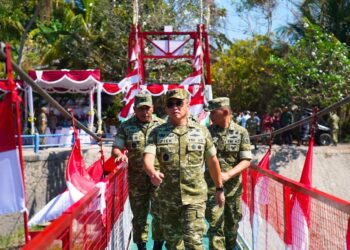 Wujud Nyata Pengabdian TNI AD untuk Masyarakat Buleleng, Pangdam IX/Udayana Resmikan Jembatan Garuda