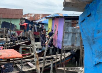 MENGGORESKAN WARNA, MENGUATKAN PERSAUDARAAN: KODAERAL I BANGUN KEDEKATAN DENGAN MASYARAKAT PESISIR ‎